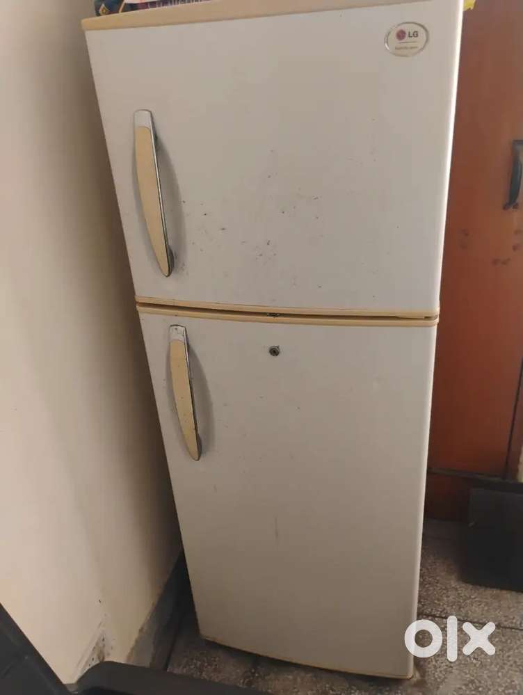 Urgent sell double door fridge