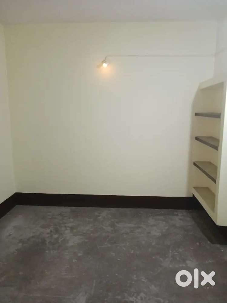 HOUSE FOR RENT FOR SMALL FAMILY