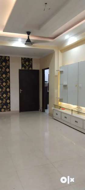 Rent 3 BHk Semi Funished Flat ,Near Airport ,Mani Tonk Road 200 meeter distance,ONly For Family ,Wad...