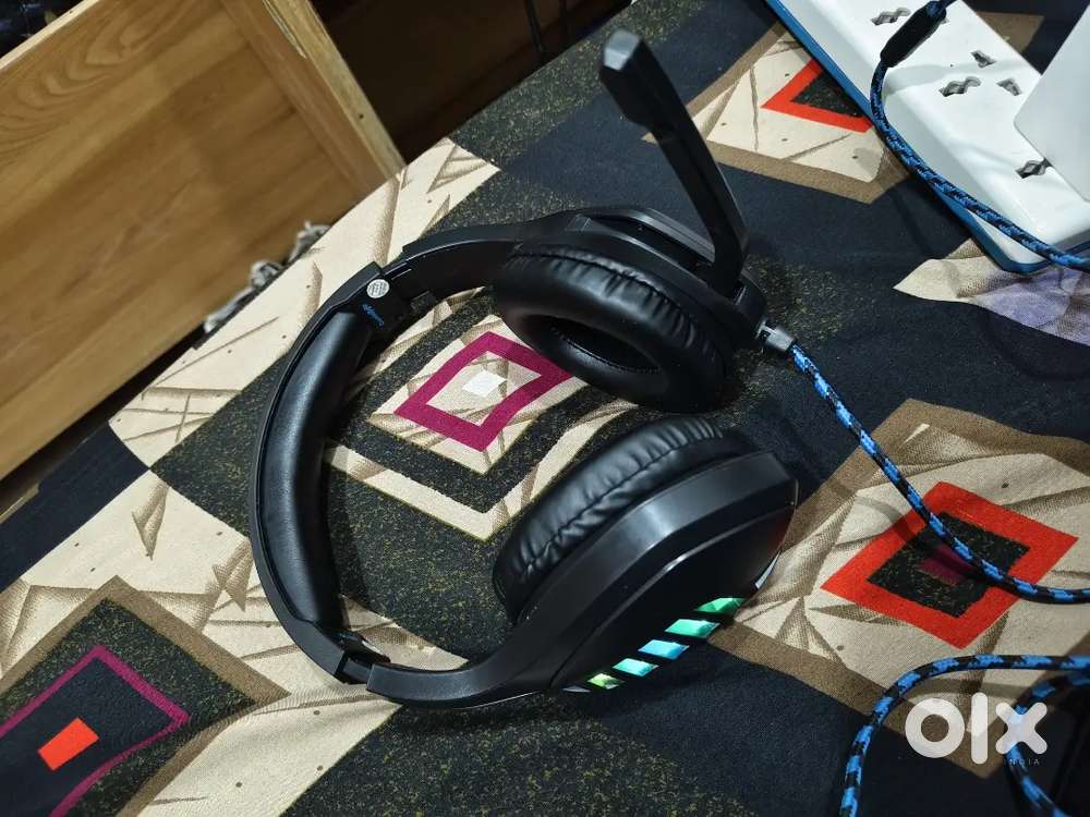 Cosmic Byte Headphone with RGB light