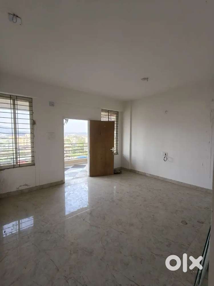 Unfurnished 2bhk for sale at Sawkuchi