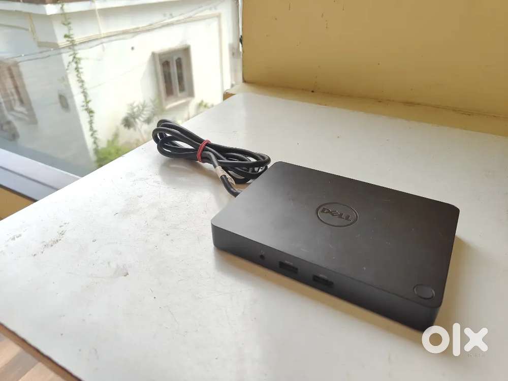 Dell WD15 Docking Station( thunderbolt ) + 180W Power Supply