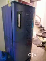 Whirlpool refrigerator full condition