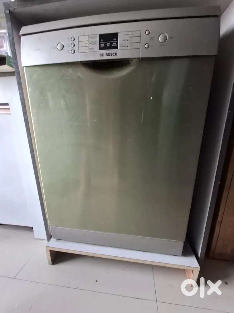 Bosch Dishwasher for sell 13 places Just 2 years used 2023 Bought