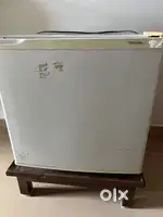 Toshiba Mini Fridge in excellent condition