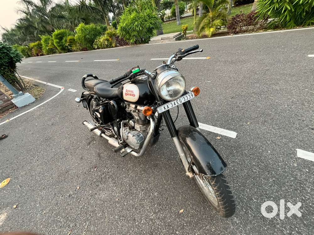 Well maintained bike with showroom condition