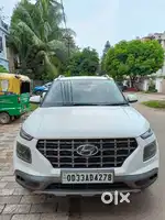 Hyundai Venue 1.0 SX (O) Turbo iMT Dual Tone, 2021, Petrol