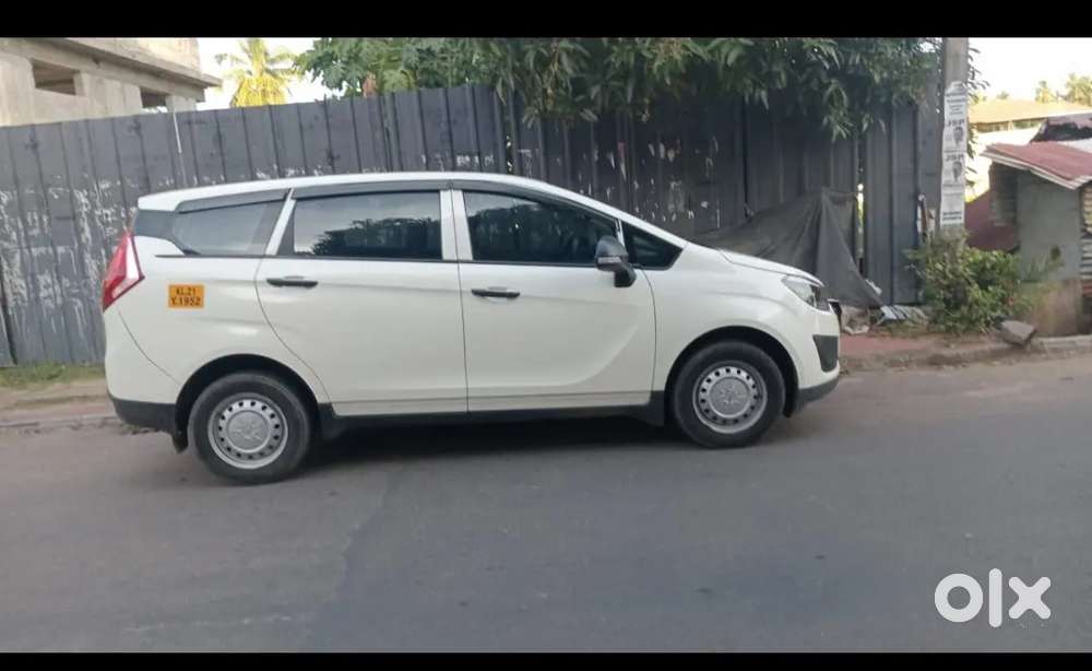 Taxi permit Mahindra Marazzo