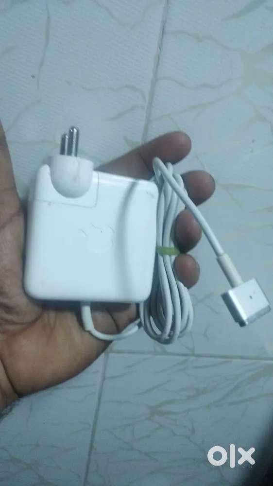 Macbook chargers original in a very good condition
