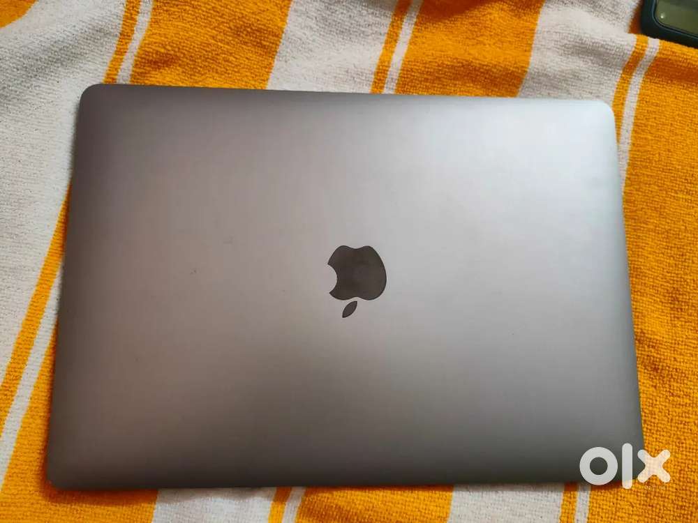 APPLE MACBOOK AIR M1( 256GB)