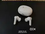 Realme buds techlife t1000