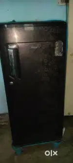 Whirlpool refrigerator 2 year brand new type
