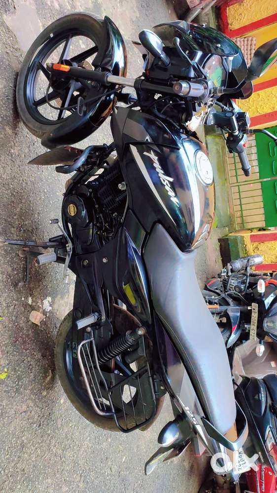 PULSAR 125