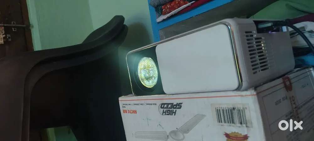 Projector argent money 4k dolby best cundication