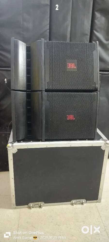 JBL new liner 300watt speaker HF 80watt with flight case complete hai