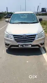 Toyota Innova 2.5 V 7 STR, 2014, Diesel