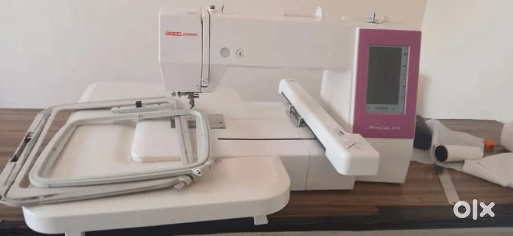 Computer embroidery design machine