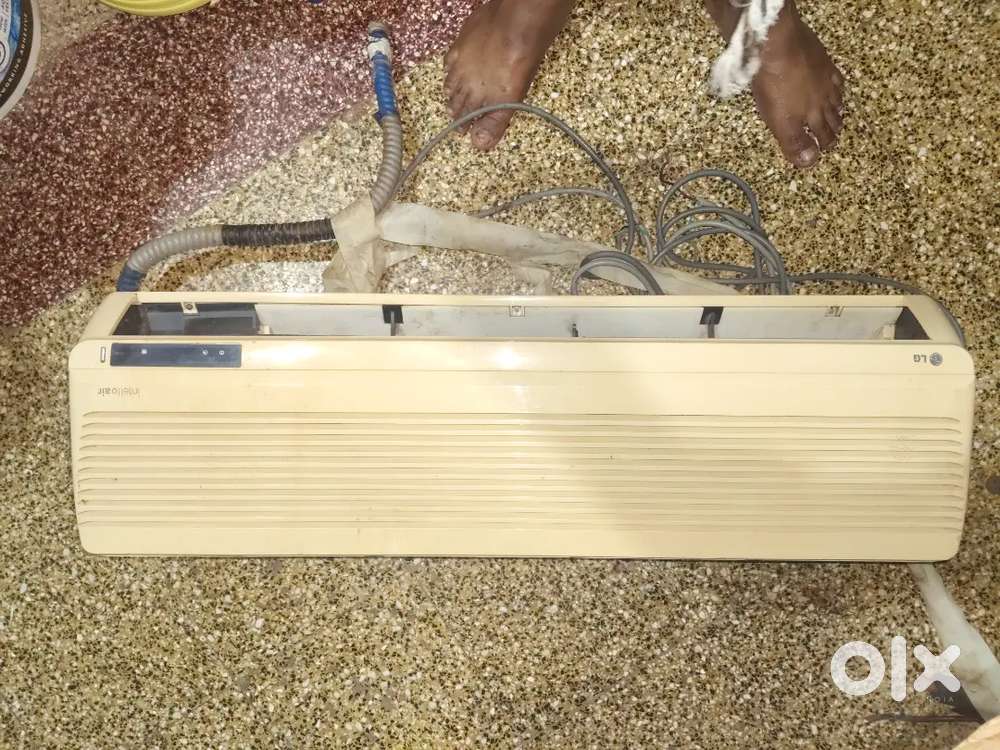 LG A/C well-maintained