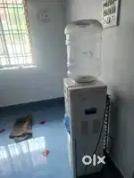 Dispensar Water for Both Hot & Cold water