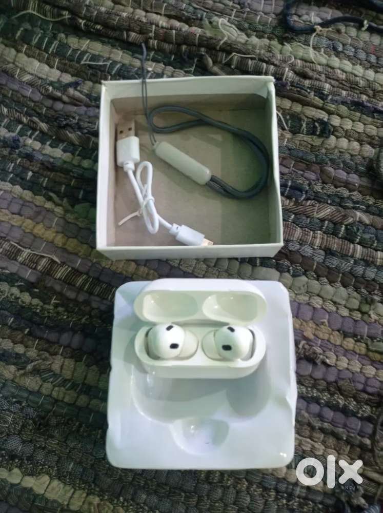 Air pods new condition