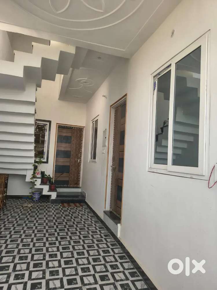 Flat rent for family and girls