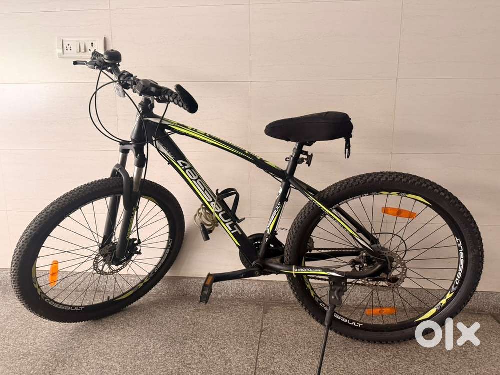 BLACK AND GREEN ASSAULT IMPORTED BICYCLE A303 ‘26