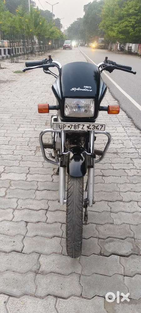 हमारे यह सभी प्रकार की स्कूटी व बाइक उपलब्ध है