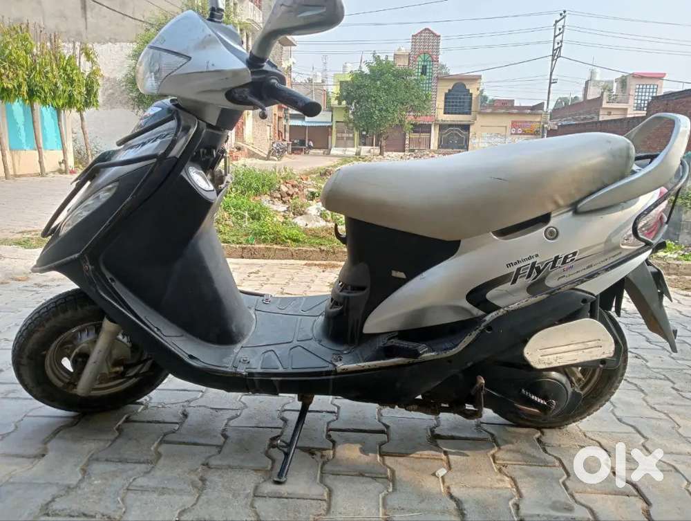 Mahindra Flyte 125cc