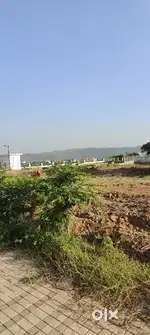 Plot at best location and best price