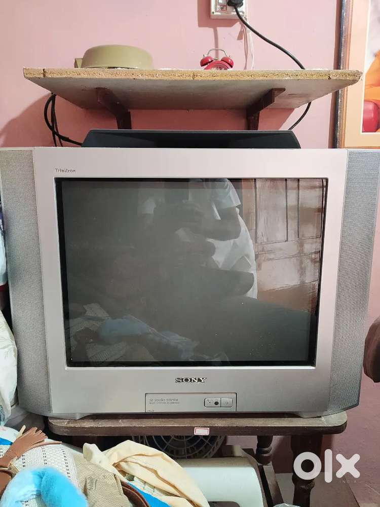 SONY TV WITH SUB WOOFER