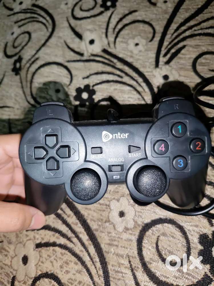 Gaming controller