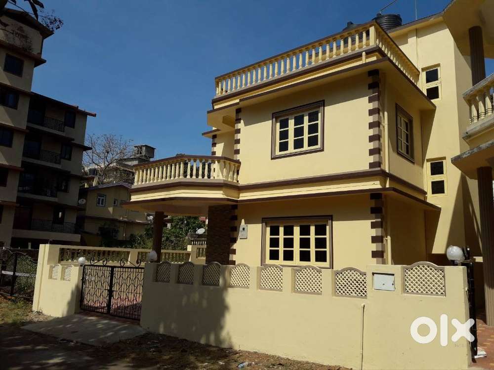 3 BHK Semi Furnished Row Villa for rent at Porvorim Rs 40000/-