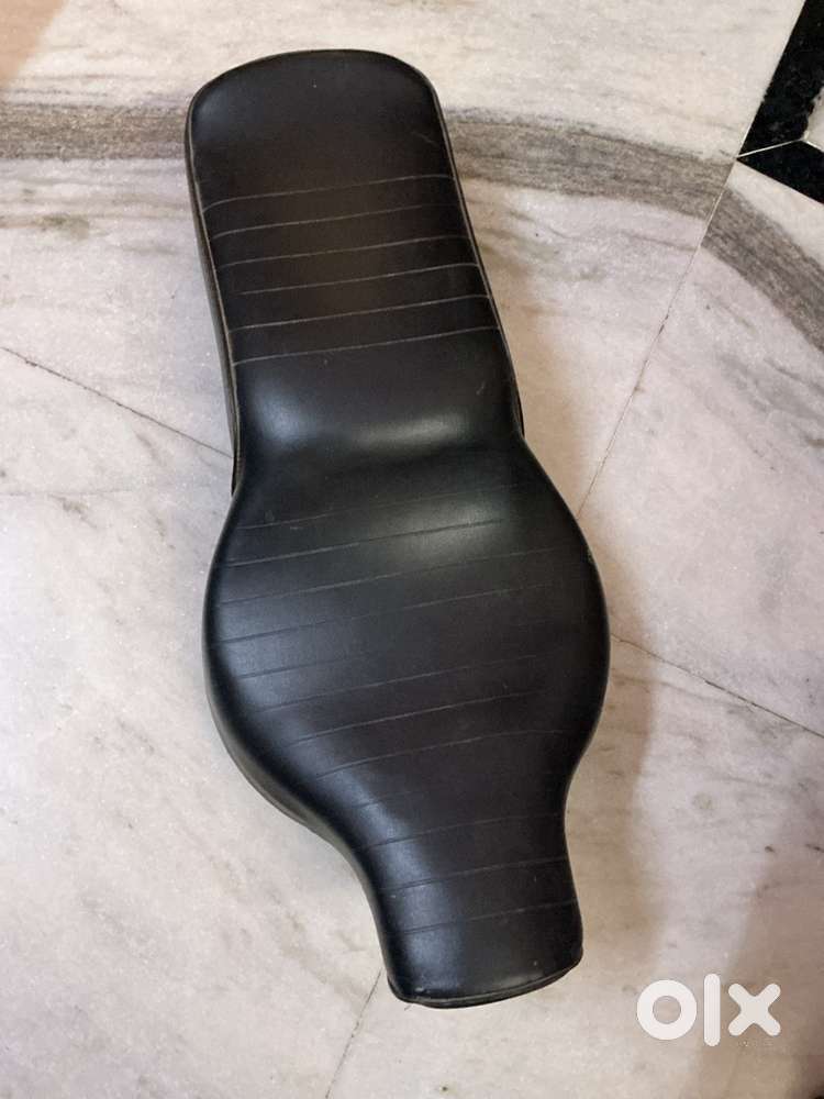 Bullet seat