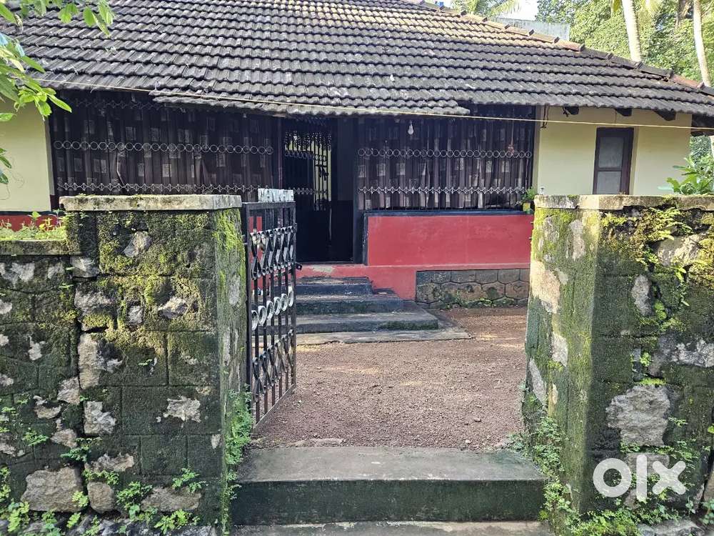 10 cent land with house for sale near Athani