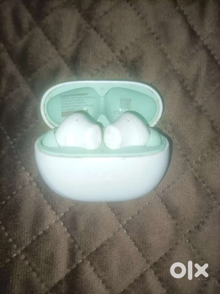 BOAT AIRDOPES SUPREME