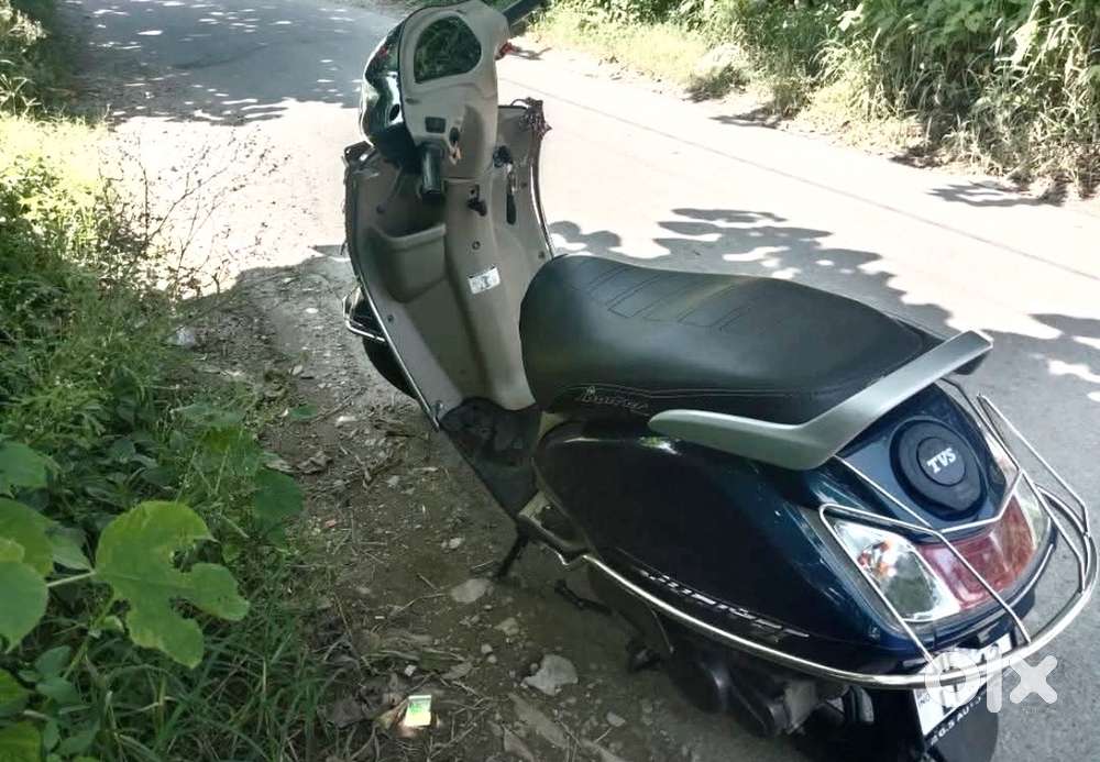 Jupiter ZX Grande Well Maintained Scooty