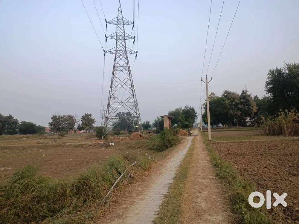 Mirzapur city se 4km pr Plot 20×55 ka  matr 1000000