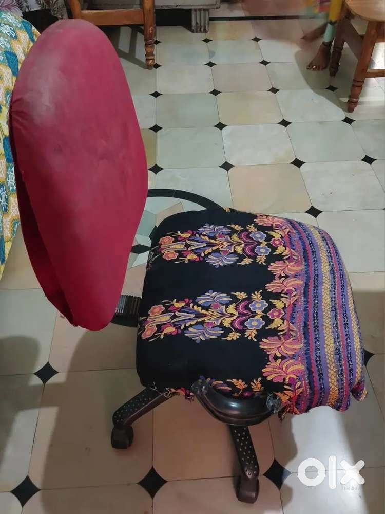 Computer chair