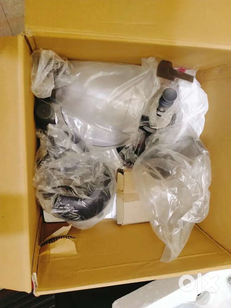 बिल्कुल अच्छा नया पड़ा है