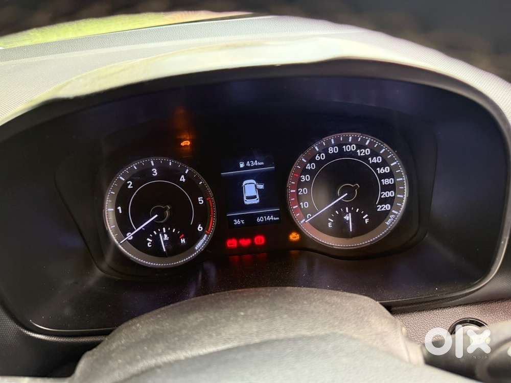 Hyundai Venue 2022 Diesel Well Maintained