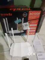 BRAND NEW Router wifi TENDA  AC 1200