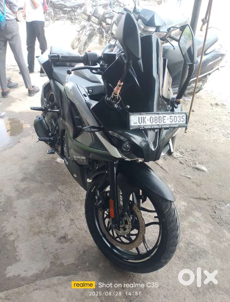 Showroom condition arcent sell