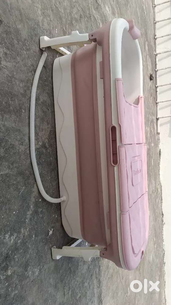 Therapy Tub for kidney dialysis patients