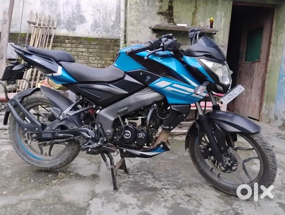 Ek number condition h ek haat chali Hui bike h koi dikkat nhi h bike m