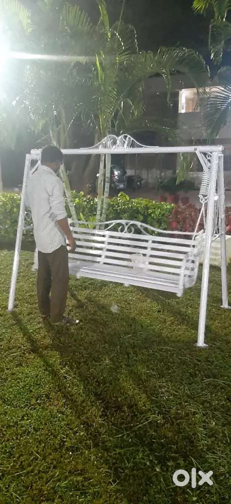 Outdoor garden jhula