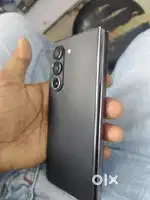 Fold 5 512gb black color