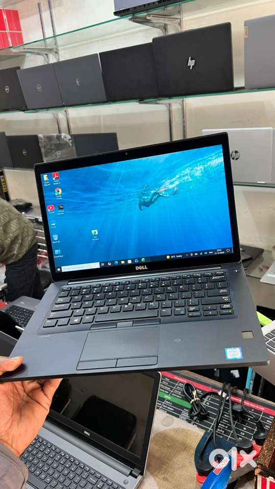 Dell i5 Laptop 8/256 new condition under warranty