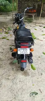 Bahut achhi gadi hai