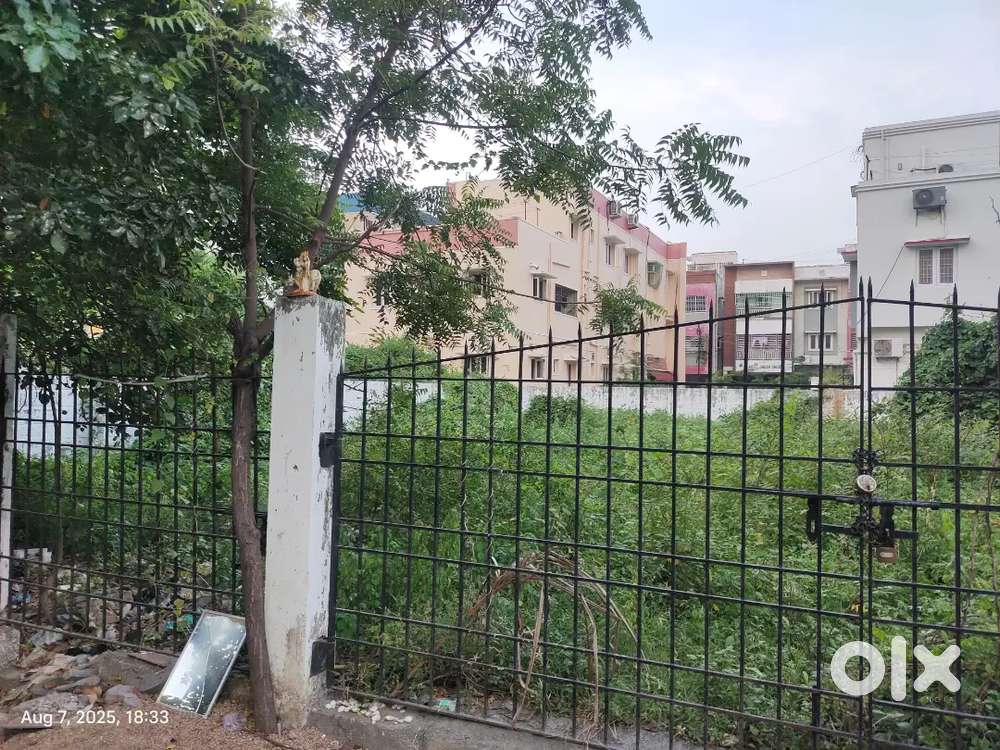 4324 sqft - 2 plots (2154+2170), South facing Madha Nagar Main Road ,