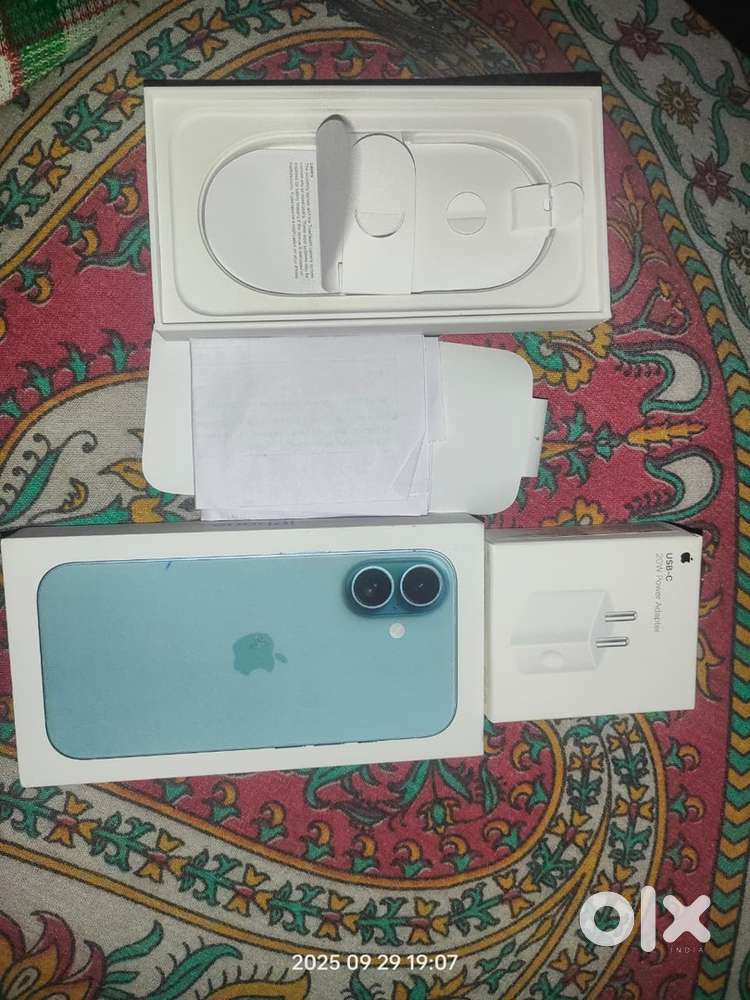 Iphone 16 (Teal Colour, 128gb, 100% Battery Health)